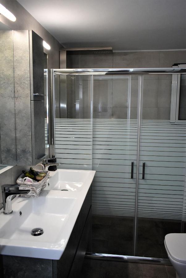 High Quality 110Qm 2Br At Simos-Lux-Apartment アテネ エクステリア 写真
